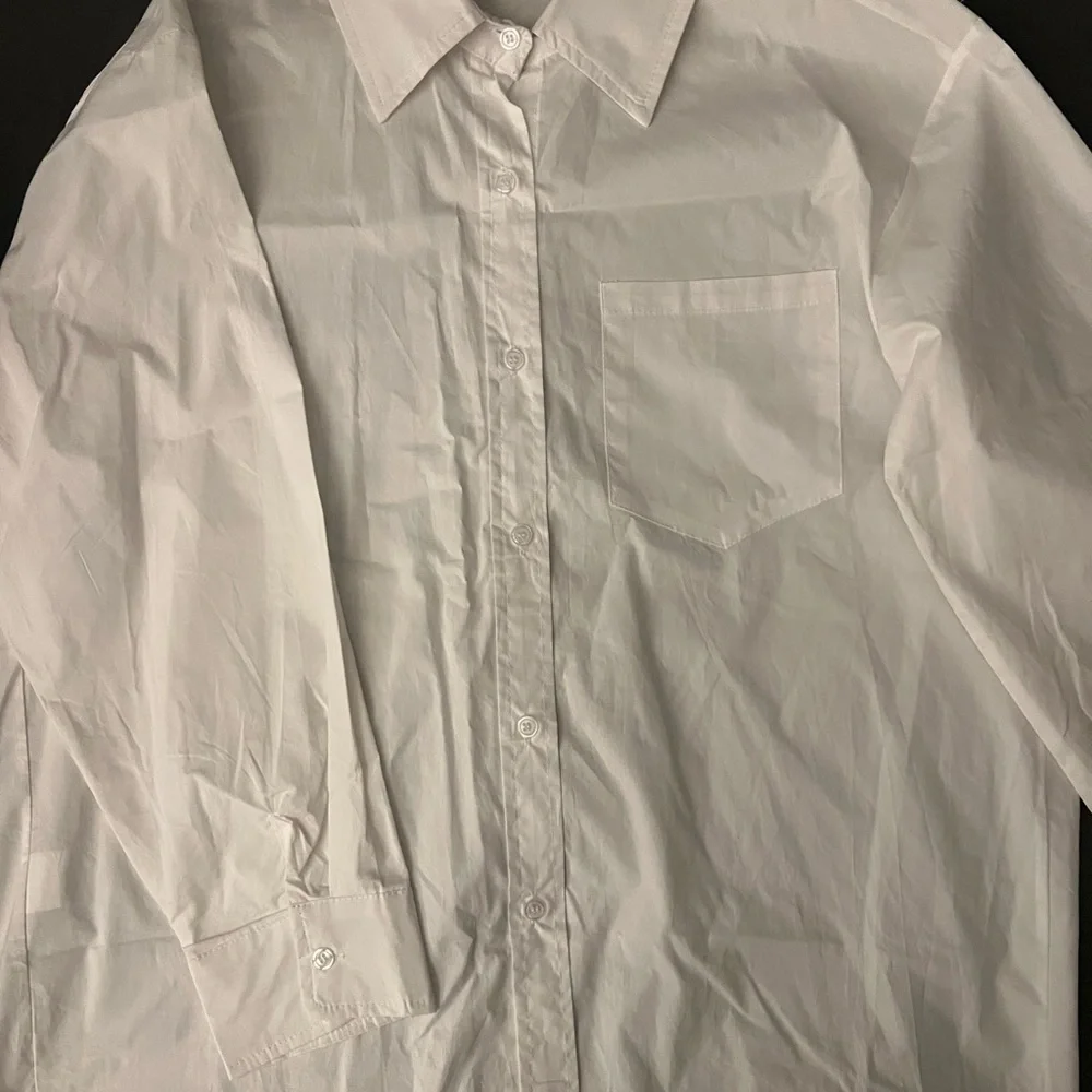 Shirt - Picture 1 of 3